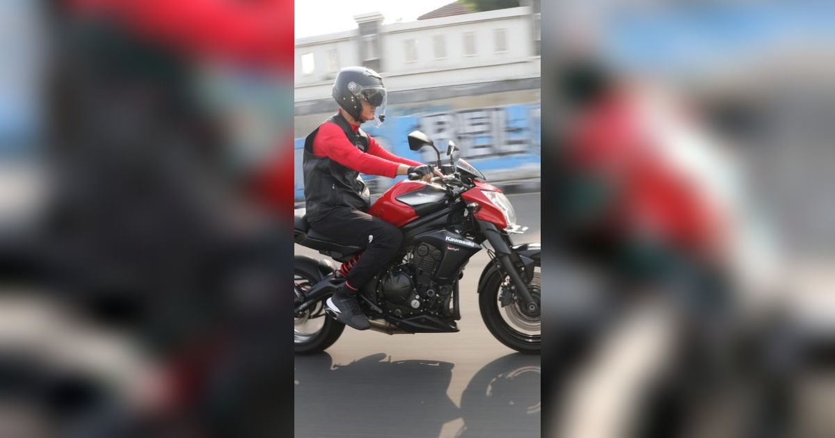 Hindari Macet, Ganjar Naik Motor ke GBK untuk Konser Salam Metal, Begini Gayanya