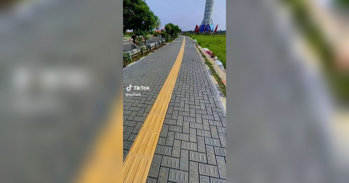 Viral Penampakan Trotoar di Banyuamas yang Terbuat dari Bahan Plastik