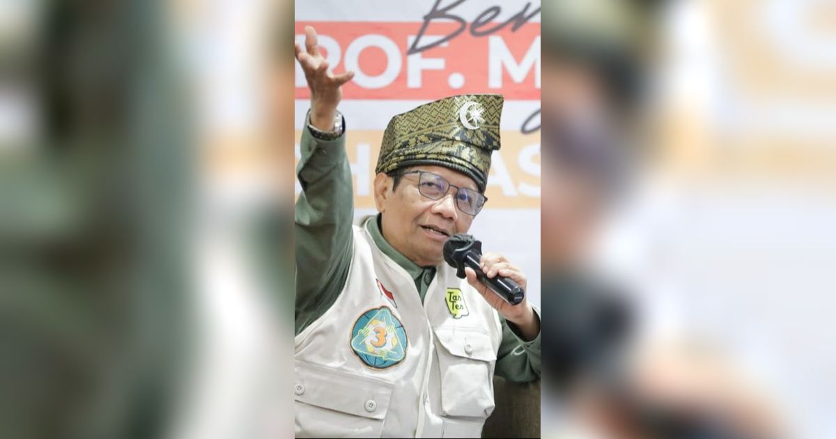 Mahfud Dapat Laporan Rektor Diminta Buat Pernyataan Sebut Jokowi Negarawan