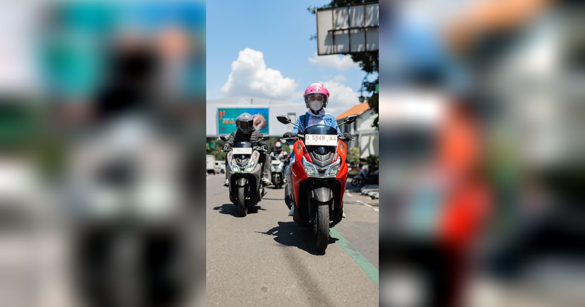 Kesan Cewek Naik Lexi LX 155, Awas Bikin Ketagihan!