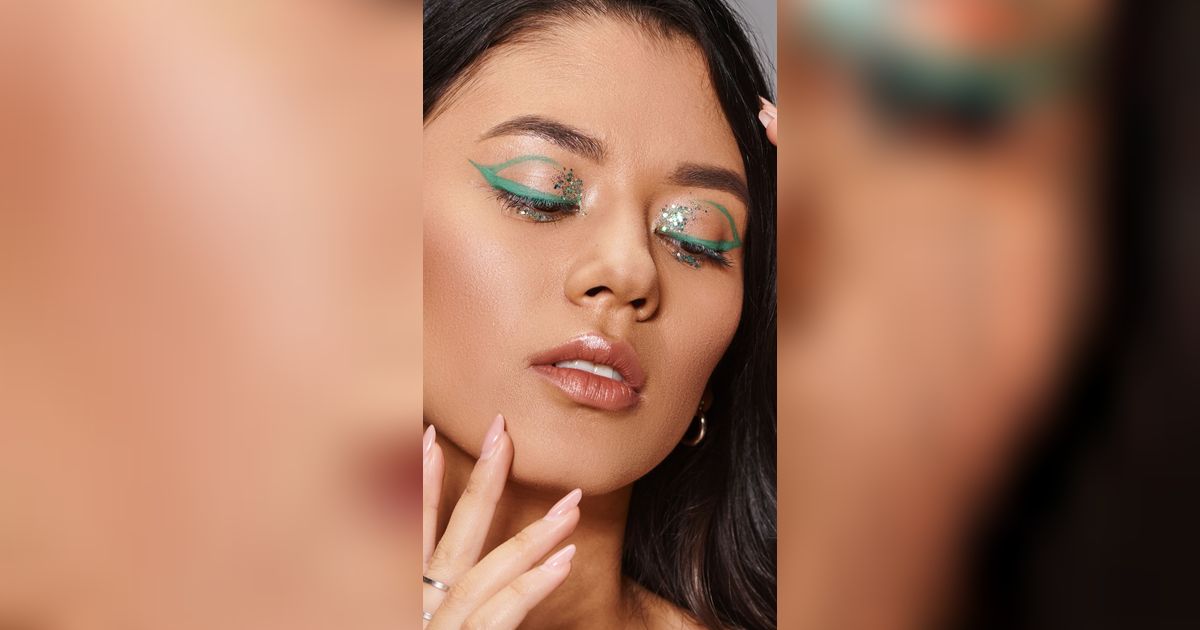 Ide 2 Makeup Mata Bergaya Festival, Look Jadi Hits Saat Ngonser