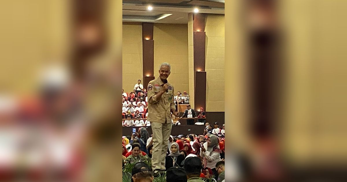 Ganjar Dikejutkan Dua Pria Ngaku Pendukung Prabowo-Gibran, Langsung Ajak Makan Bareng