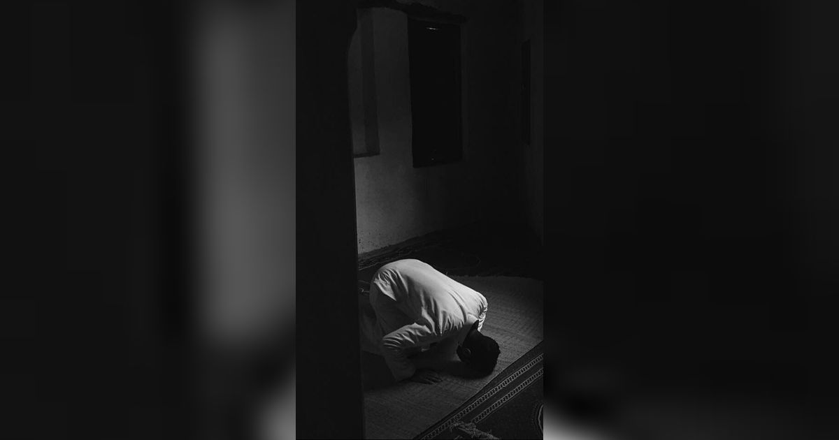 Doa Sujud dan Rukuk Latin beserta Artinya, Kenali Keutamaannya