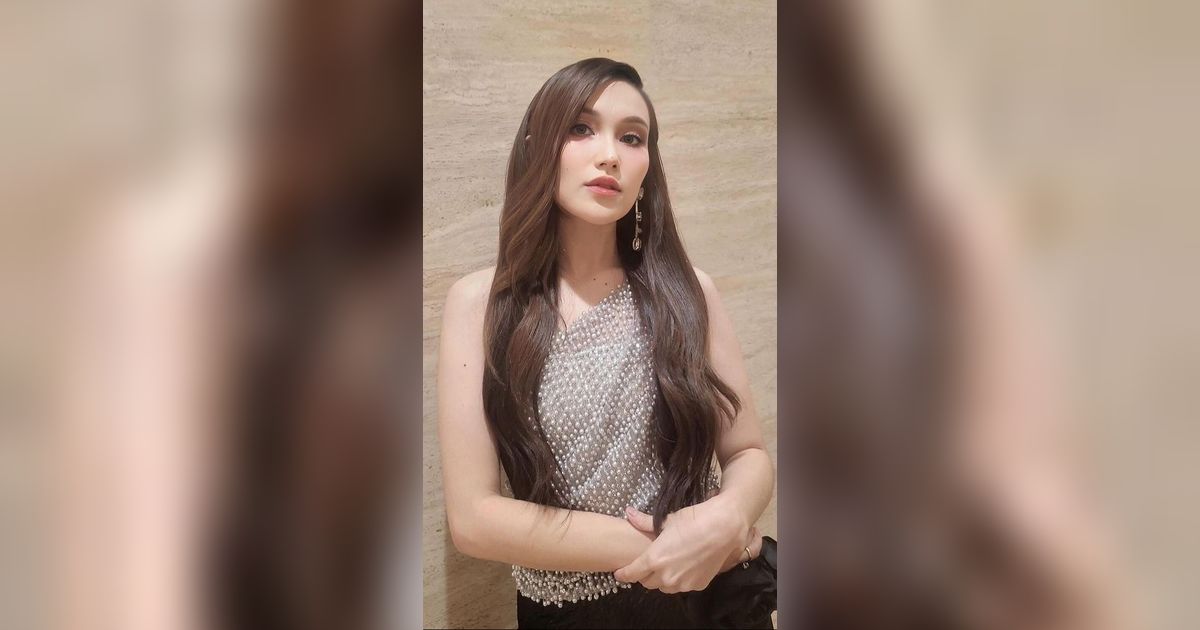 10 Potret Dinar Salsa, Calon Adik Ipar Ayu Ting Ting, Cantik & Bening Bak Artis Korea!