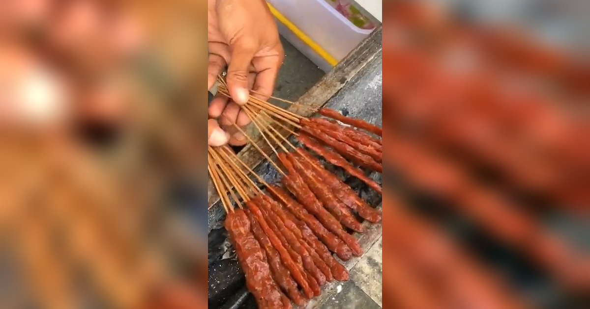 Mencicipi Keunikan Sate Gecek Khas Indramayu, Dagingnya Tipis dan Disantap Pakai Kuah