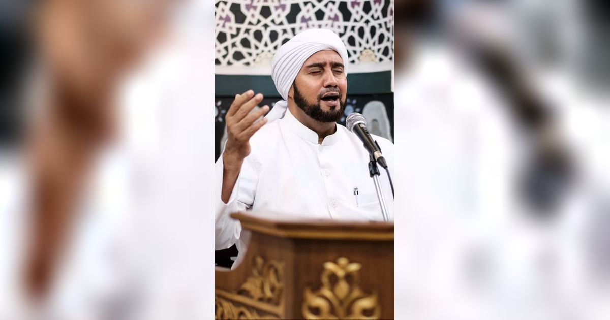 Umat Islam Wajib Tahu! Ini Dia Tempat dan Kondisi yang Dianjurkan Membaca Sholawat, Salah Satunya di Masa Sulit