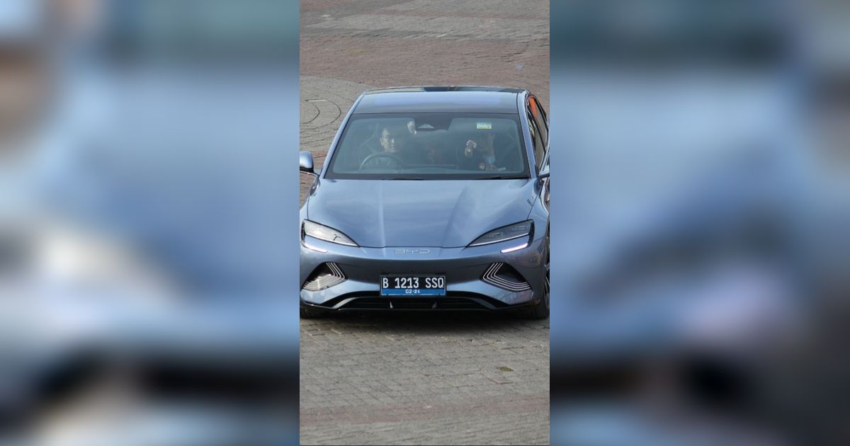 Untung Rugi Pemerintah Guyur Diskon Industri Motor dan Mobil Listrik