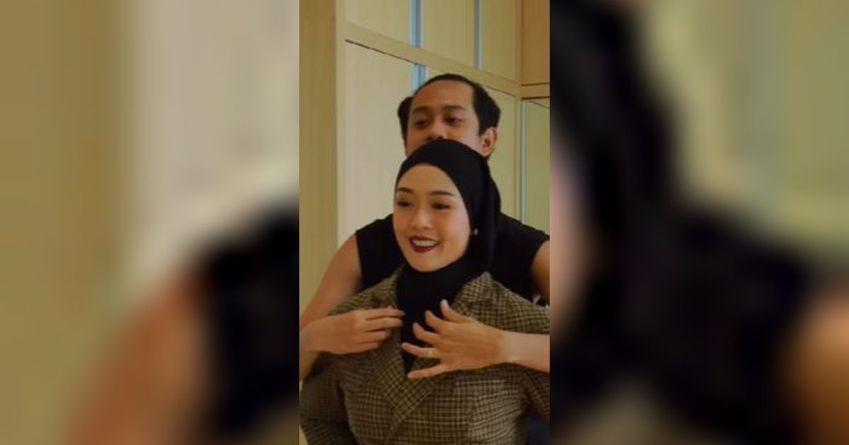 Romantis Banget, Suami Belajar Jahit Demi Bikin Outfit Stylish untuk Istrinya
