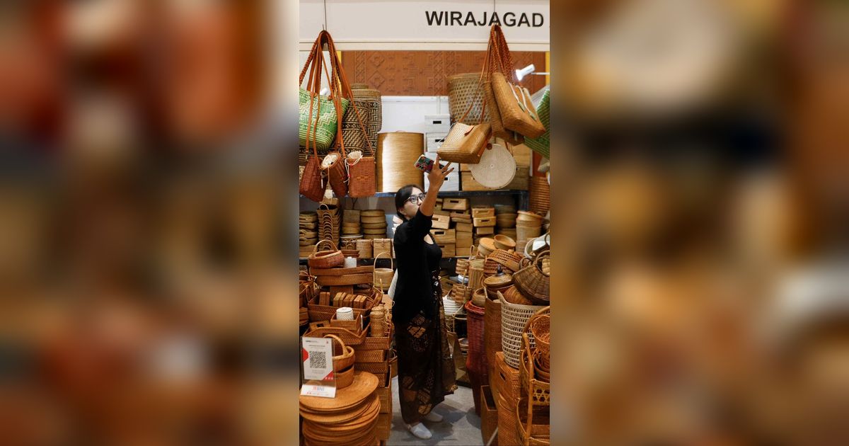 FOTO: Berburu Kerajinan Tangan di Inacraft 2024, Pameran Kriya Terbesar se-ASEAN