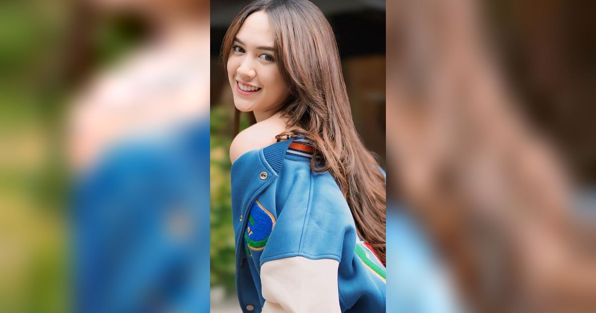 Sebuah fakta menarik tentang Happy Asmara bahwa bercita-cita menjadi guru dan merasa sangat takut ketika harus naik pesawat