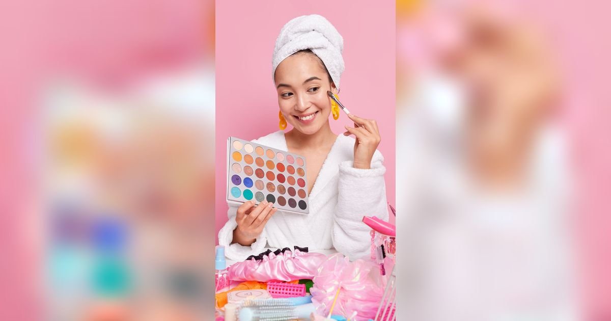 10 Produk Makeup yang Wajib Dimiliki untuk Pemula