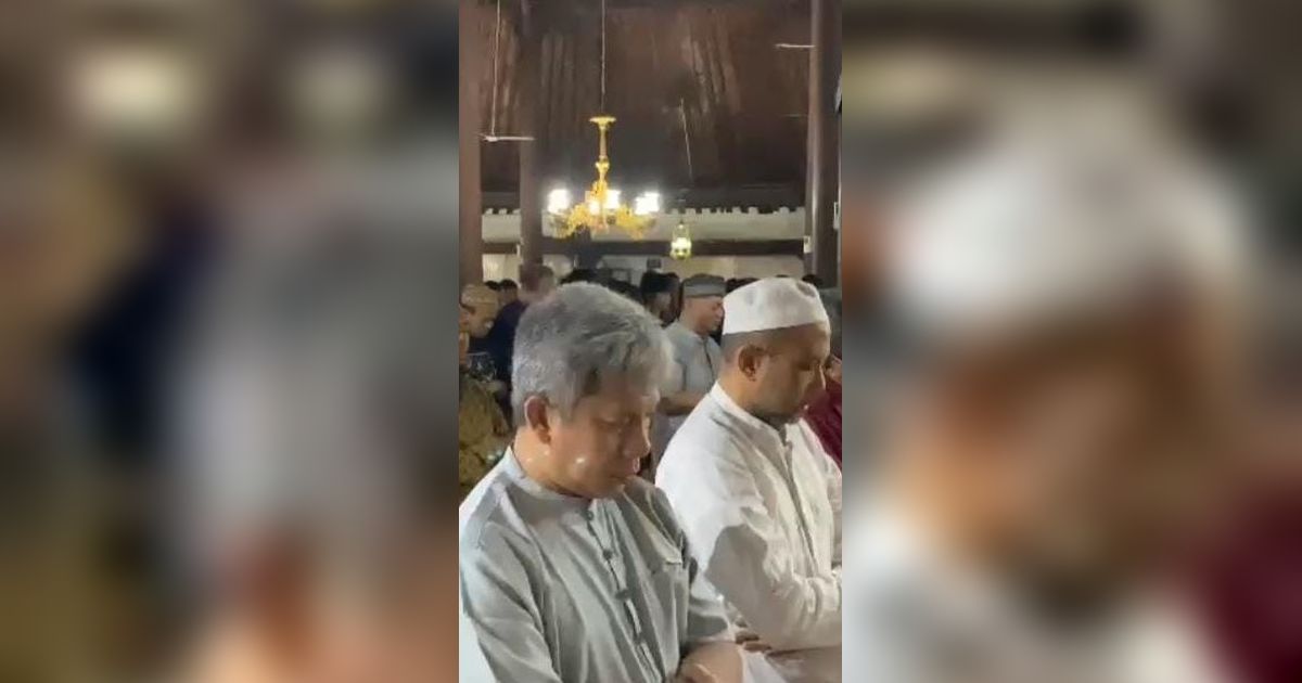 Sambut Puasa Ramadan, Ini Momen Khusyuk Salat Tarawih Pertama di Masjid Gedhe Kauman Yogyakarta