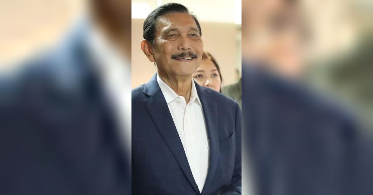 VIDEO: Ganas Luhut Keras Tegur Kasad Maruli Operasi di Papua Pakai Rompi Antipeluru