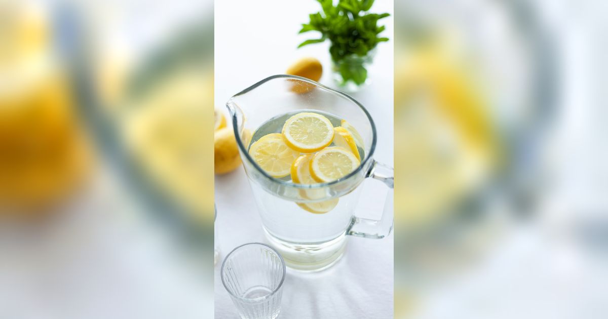 Minum Air Lemon Bisa Turunkan Berat Badan, Fakta atau Bukan?