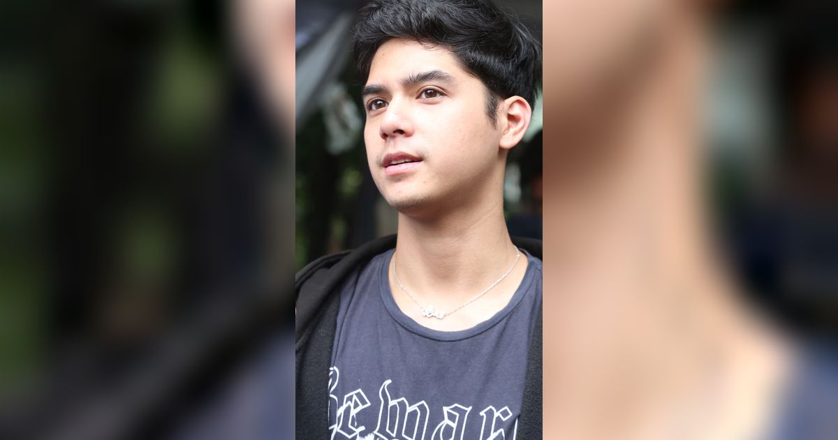 Al Ghazali Tiba-tiba Unggah Foto Bercucuran 'Darah', Kenapa?