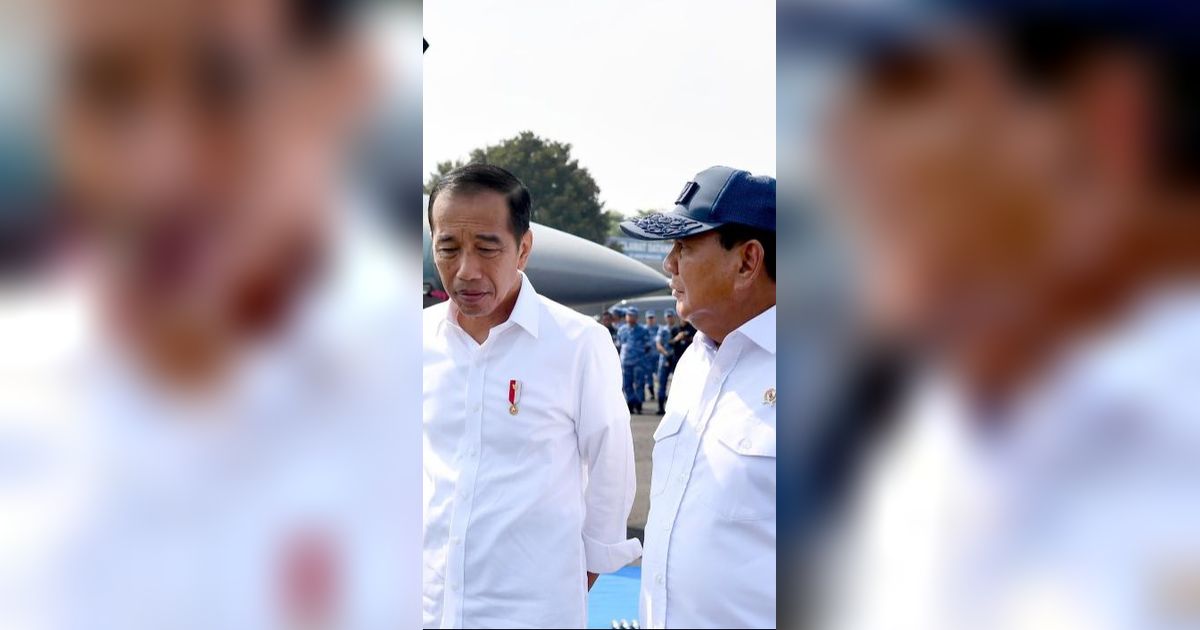 Momen Prabowo Dampingi Jokowi Guyur Jatim Rp 925 M Bangun Jalan, Gagah Bertopi Hitam