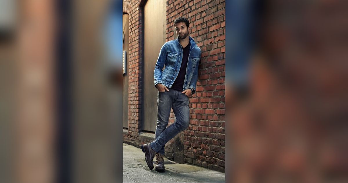 Jenis Sepatu yang Cocok dengan Celana Jeans Pria, Biar Tidak Monoton