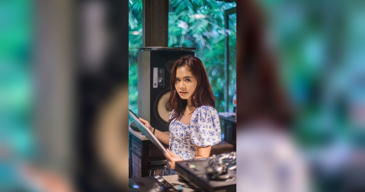 Bikin Ngakak! Salshadilla Juwita Ledek Iis Dahlia yang Salah Lirik Nyanyi Lagu Marhaban Ramadan