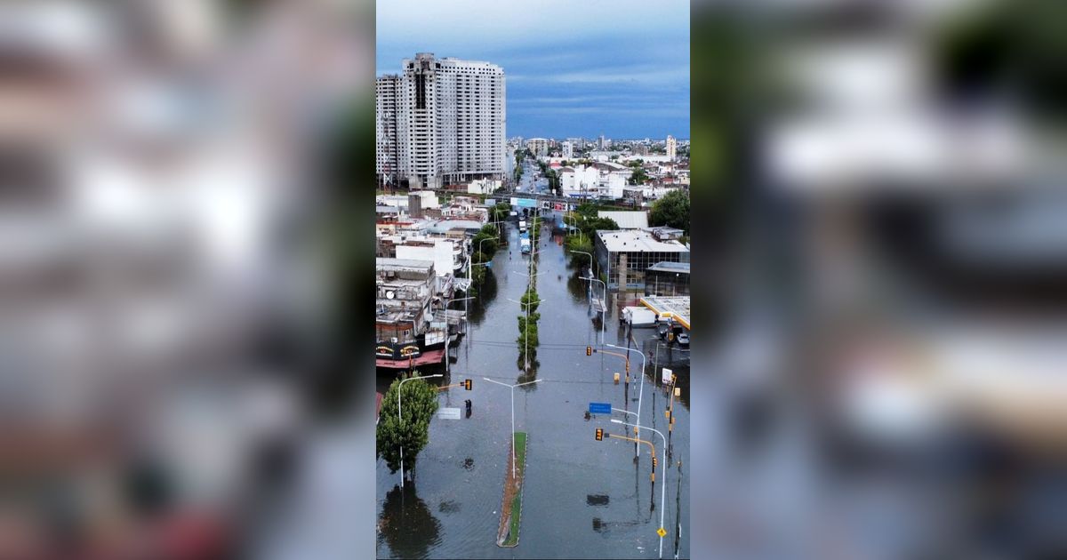 FOTO: Diguyur Hujan Lebat, Kota Buenos Aires, Argentina Nyaris Tenggelam