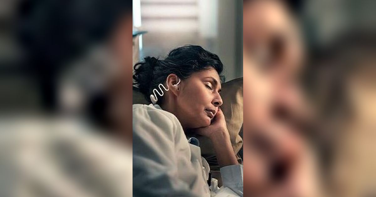 Wanita Alami Tuli karena Kebiasaan Tidur Sambil Dengarkan Musik Pakai Headphone Selama 2 Tahun