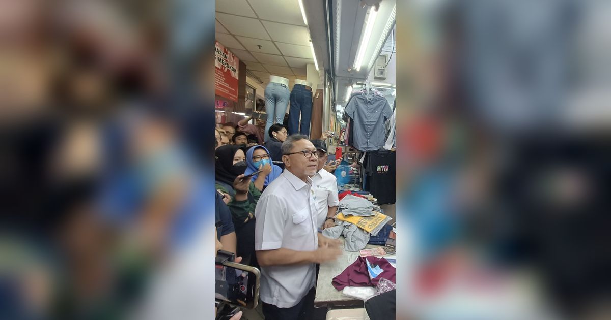 Mendag Zulhas Pantau Pasar Tanah Abang: Masih Pagi Sudah Ramai, Geliat Ekonomi Kita Pulih