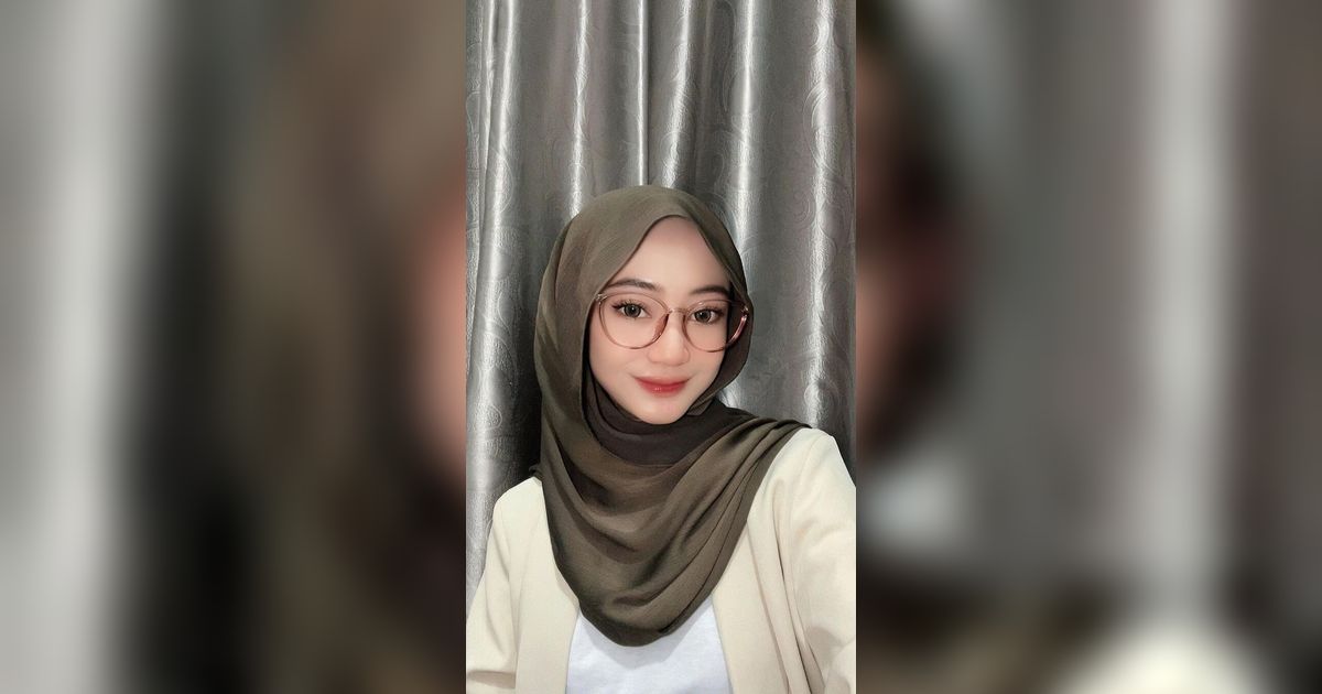 Model Kacamata yang Cocok untuk Wajah Oval