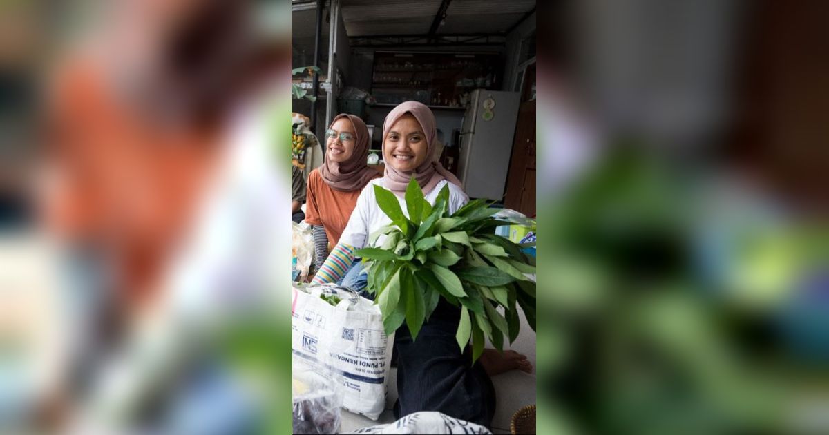 Sekelompok Pemuda di Bandung Ciptakan Cara Healing Unik, Sulap Lahan Jadi Kebun Pangan