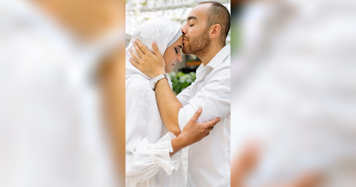 Keluar Sperma setelah Mencium Istri di Siang Hari saat Puasa, Apakah Puasanya Batal?