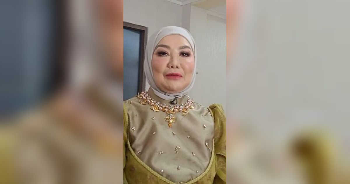 Reza Artamevia Putuskan Berhijab Usai Pulang Umrah