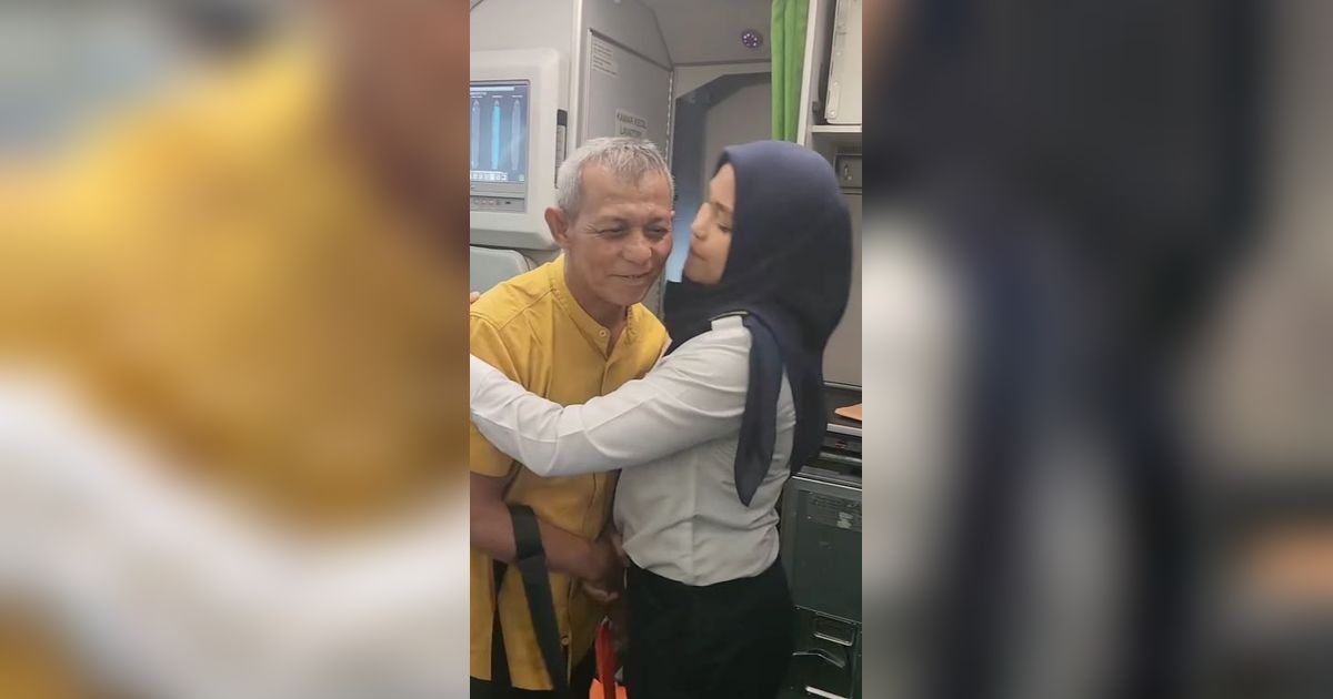 Haru Banget, Pilot Unggah Momen Pertama Kali Terbangkan Pesawat yang Ditumpangi Sang Ayah