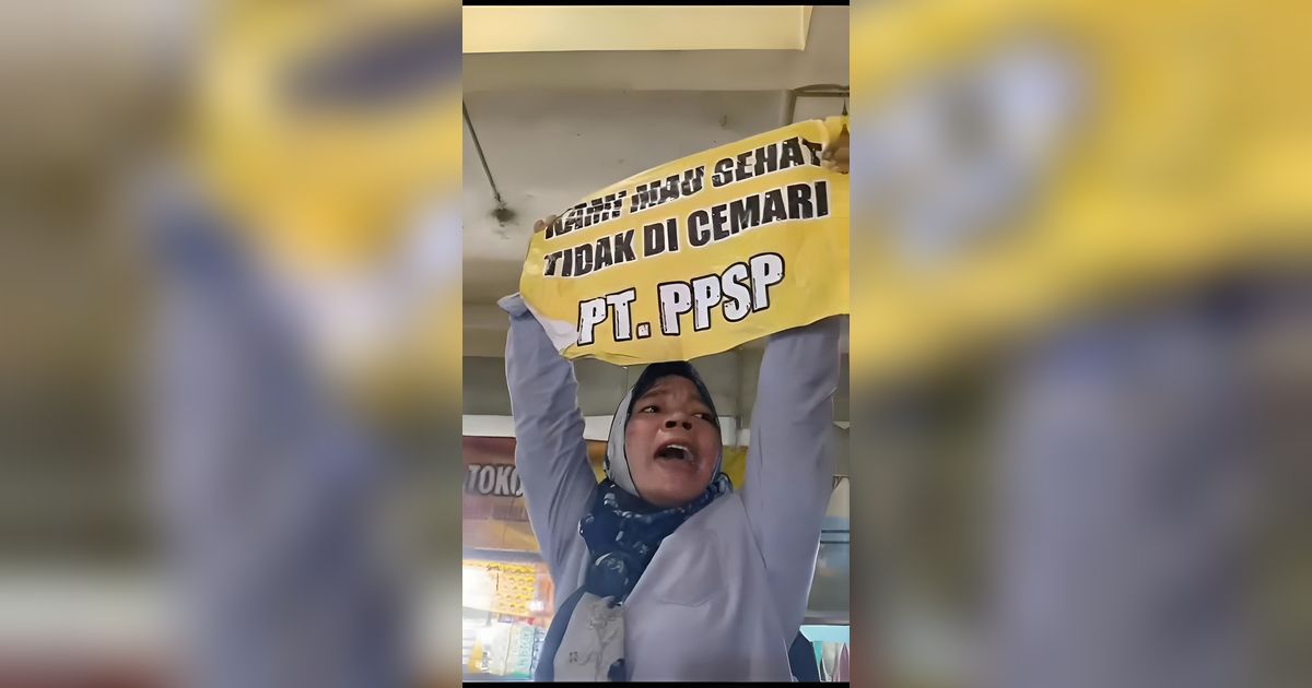 Viral Emak-emak 'Disikat' Saat Bentangkan Spanduk Penolakan Pabrik Kelapa Sawit di Depan Jokowi, Reaksi Presiden Jadi Sorotan