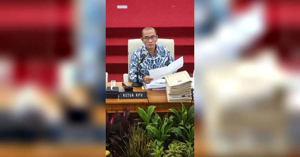 FOTO: Mengintip Sibuknya KPU Rampungkan Rekapitulasi Suara Pemilu 2024 untuk 4 Provinsi Terakhir