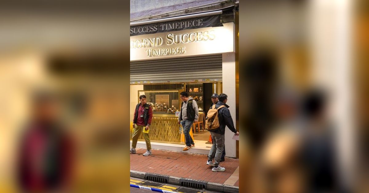 Polisi Hong Kong Tangkap 6 WNI Komplotan Perampok Jam Tangan Mewah, Sudah Mencuri di 25 Toko