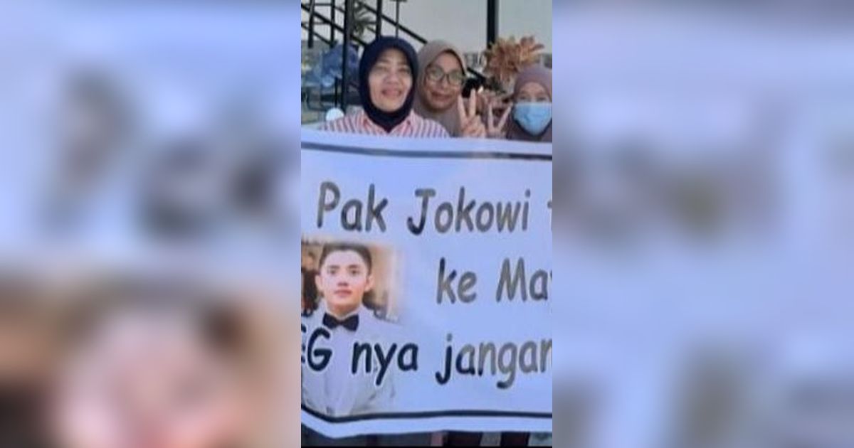 Waduh! Emak-Emak Demo ke Jokowi, Minta Mayor Teddy Buka Gembok Instagramnya