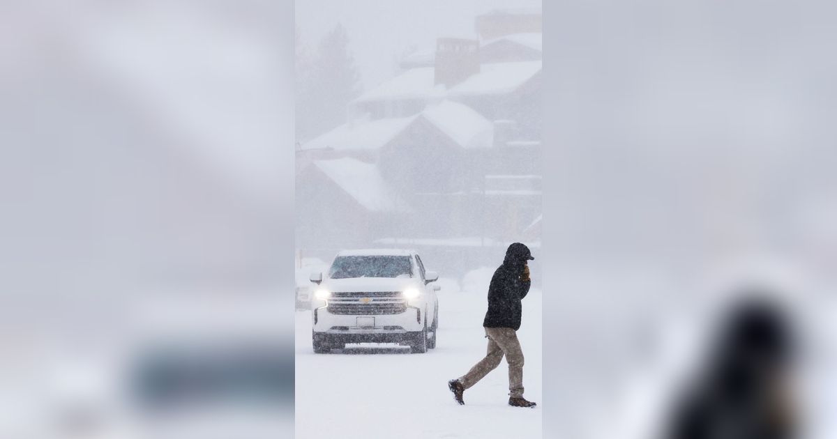 FOTO: Penampakan Badai Musim Dingin Terdahsyat Melanda California