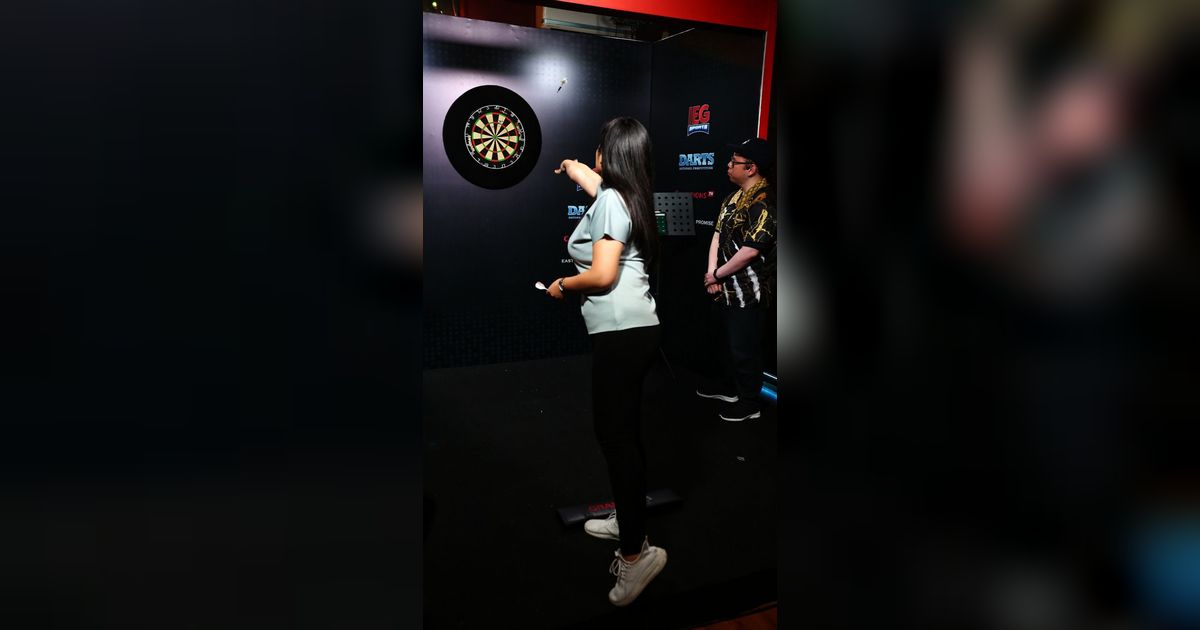 FOTO: Melihat Kompetisi Profesional Darts Nasional Pertama Kali Digelar di Indonesia