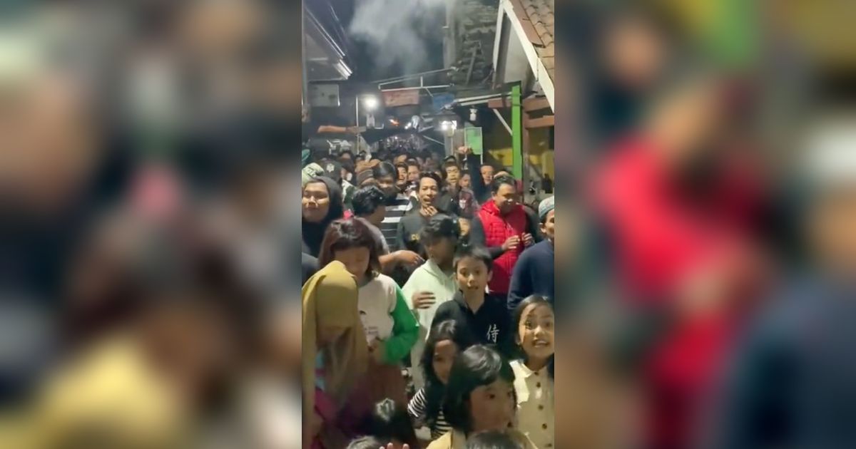 Viral Tradisi Patroli Ramadan di Malang, Rombongan Warga Bangunkan Sahur