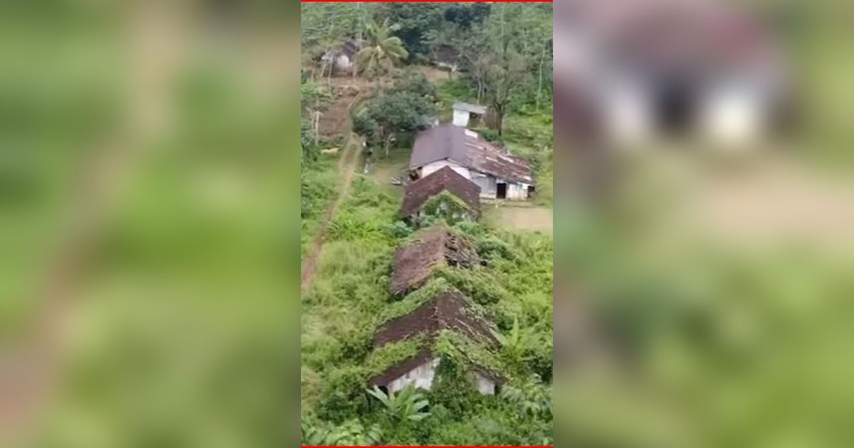 Keluarga di Temanggung Ini Nekat Tinggal Sendiri di Kampung Mati, Dikelilingi Rumah-Rumah Kosong Terbengkalai