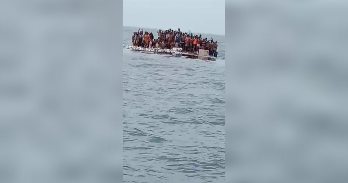 Kapal Pengungsi Rohingya Tenggelam di Laut Aceh Barat, Banyak Perempuan dan Anak Terkatung-katung