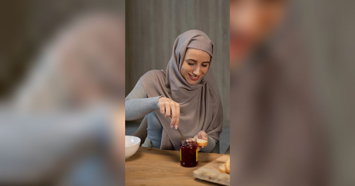 Allah SWT Bersholawat untuk Orang-Orang yang Sahur, Yakin Mau Ditinggalkan?
