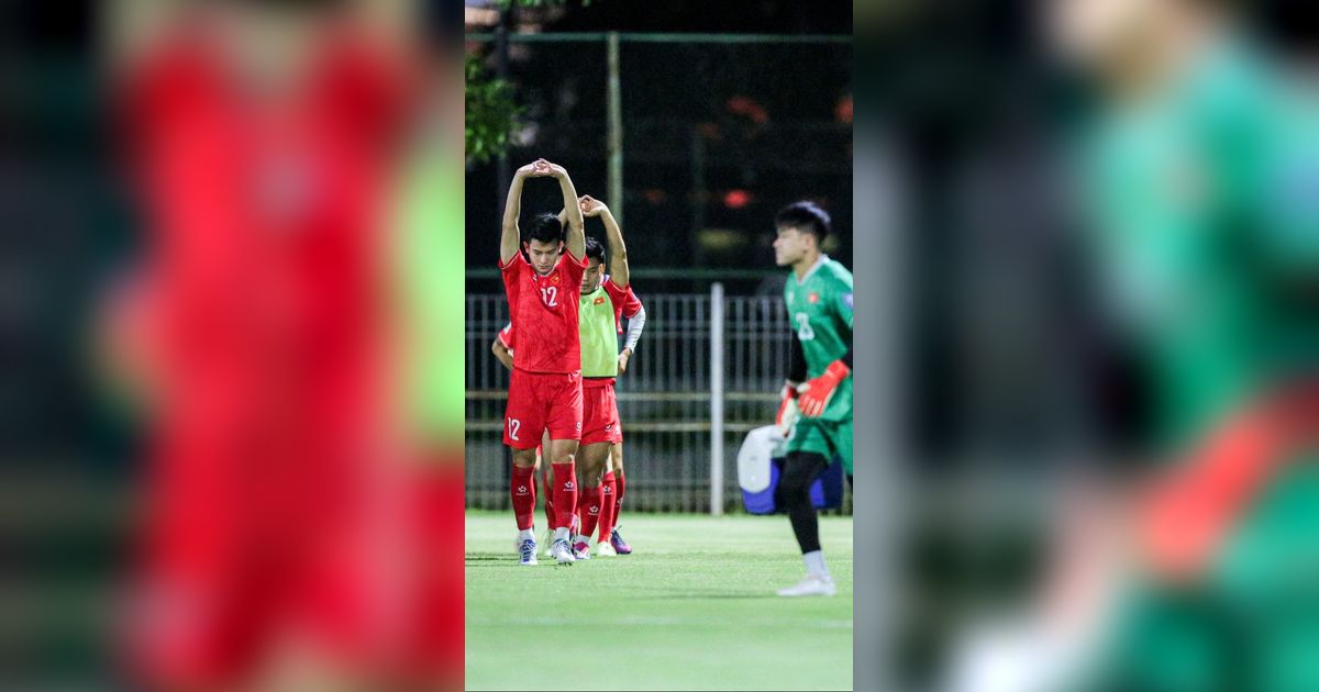 FOTO: Intip Timnas Vietnam Jalani Latihan Jelang Hadapi Skuad Garuda di Kualifikasi Piala Dunia 2026