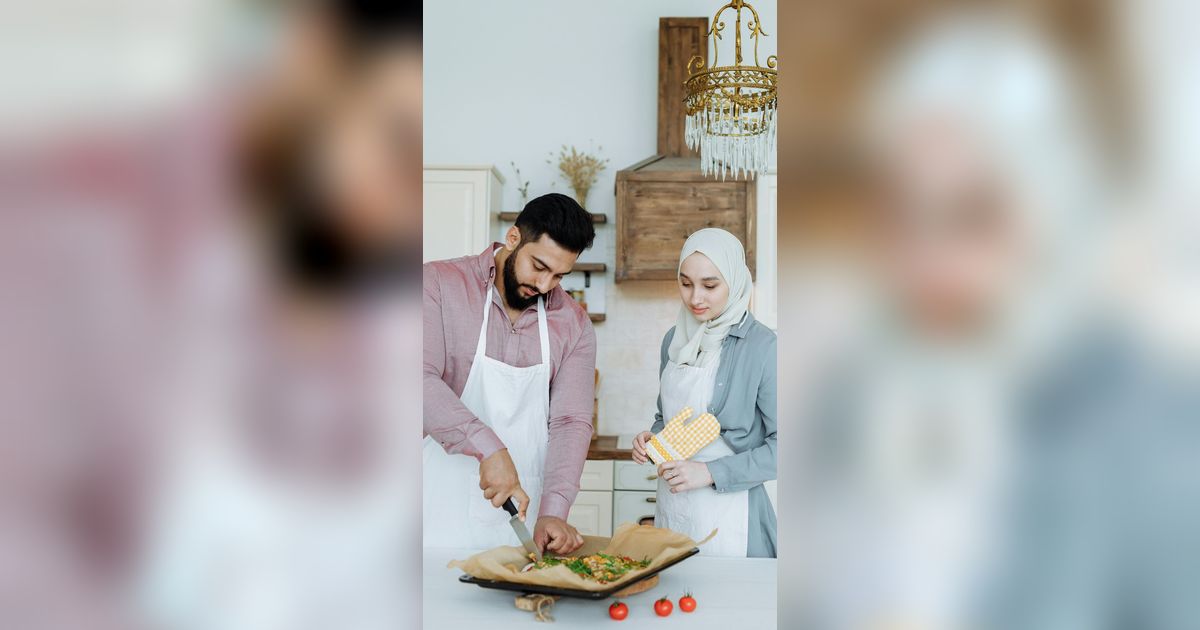 7 Cara Menjaga Keharmonisan Rumah Tangga di Bulan Ramadan, Pasangan Suami Istri Wajib Tahu!