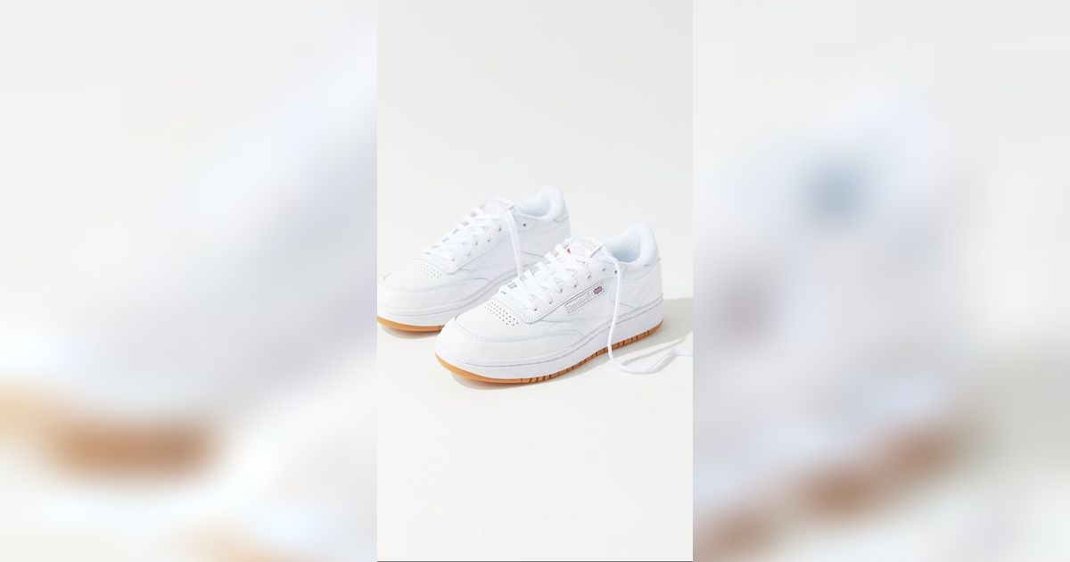 Cara Memilih Sneakers Putih untuk Pria, Pertimbangkan Hal ini Sebelum Membeli