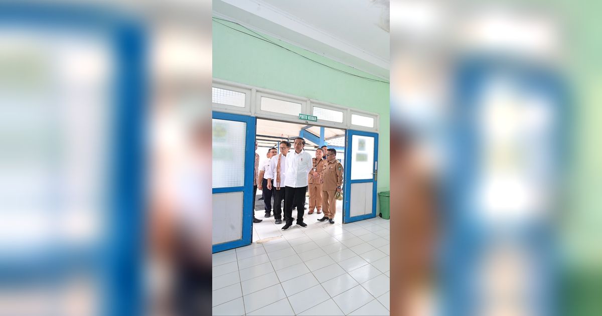 Jokowi Tinjau RSUD Sekadau Kalbar, Warga Minta Ada Dokter Spesialis Mata