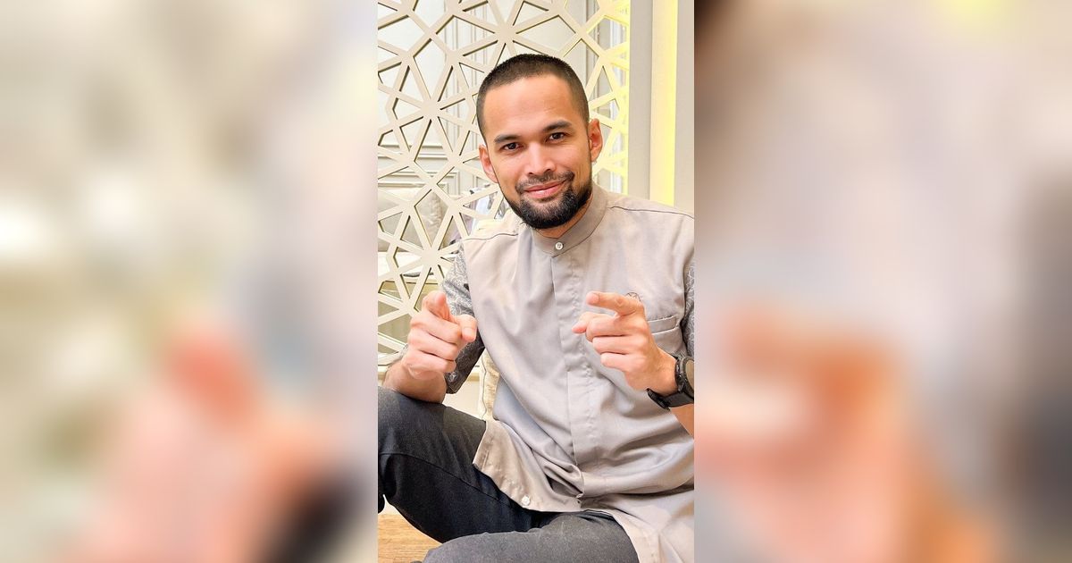 Pamer Foto Bareng Keluarga, wajah Ketiga Anak Teuku Wisnu jadi Sorotan