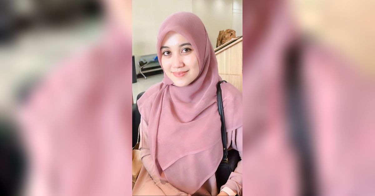 Intip Potret Terbaru  Lutfiana Ulfa Istri Syekh Puji, Miliki 4 Anak dan Hubungan dengan Istri Pertama Disorot