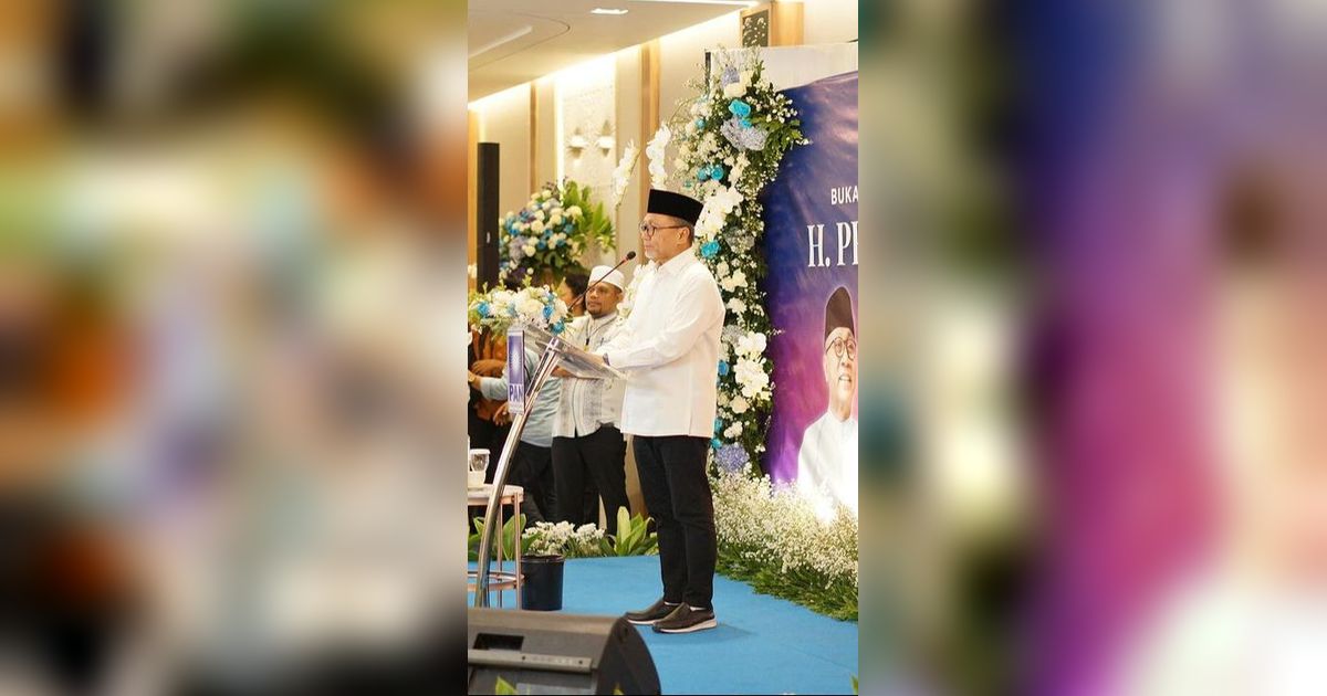 VIDEO: Zulhas Cerita Kader PAN Tak Percaya Prabowo Menang, Ingat Momen Pernah Sujud Syukur