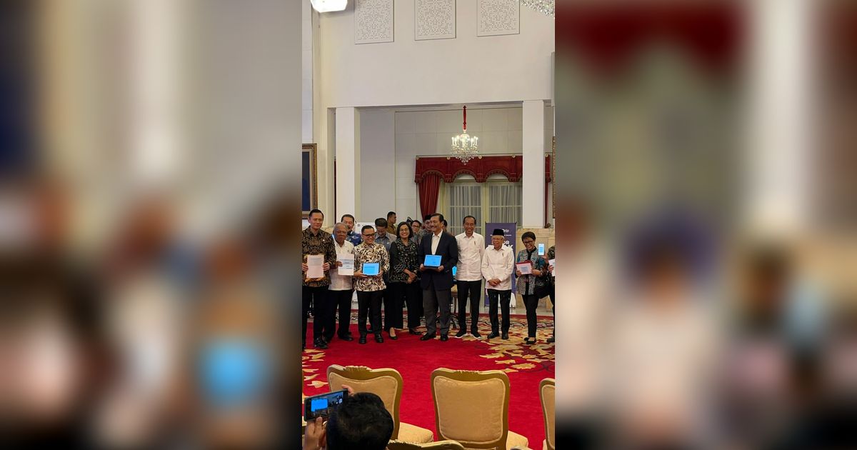 Jokowi Tanya Siapa Menteri Paling Banyak Pajaknya, Zulhas-Bahlil Kompak Tunjuk Luhut