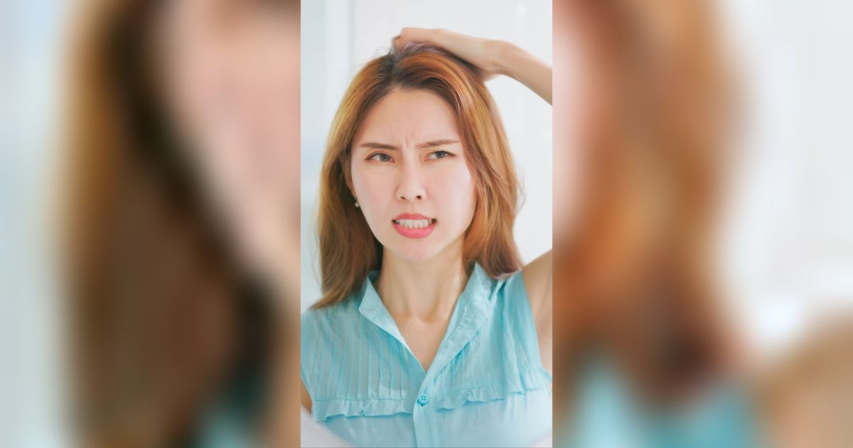 Anak Rambut Tampak Berantakan, Atasi dengan Hairspray dan Kuas Makeup