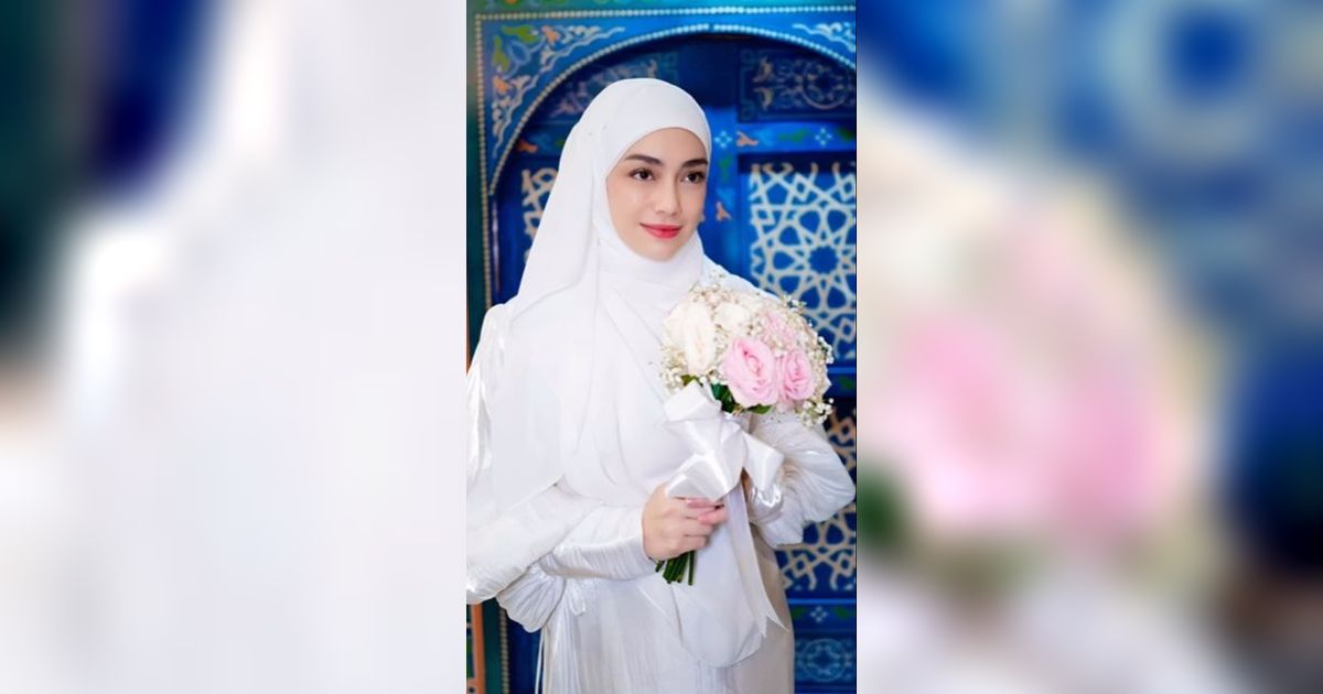 Celine Evangelista Kepergok Subuh-Subuh Pakai Mukena di Rumah Nagita Slavina, Diduga Ikut Sholat Jemaah, Sudah Mualaf?
